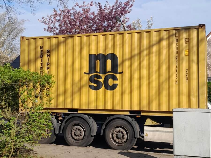 Container